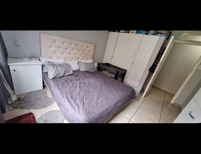 2 BEDROOM APARTMENT FOR SALE IN ESSENWOOD